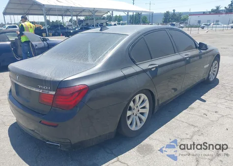 2013 BMW 750 I z USA, uszkodzony, nr VIN WBAYA8C57DC996601